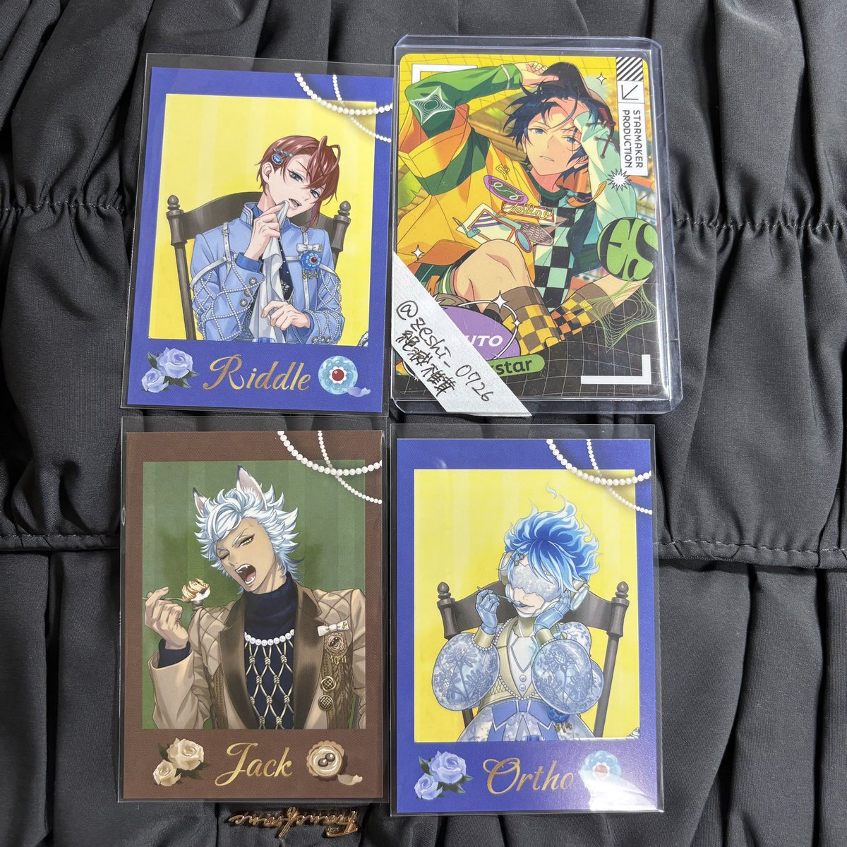 zeshi_0726's tweet photo. 【交換】 ツイステ ボンボニエール ボンボニ ランダムカード

譲✧リドル.ジャック.オルト

求✧ラギー.デュース.シルバー.マレウス.イデア(各1)

✧郵送交換またはYahooフリマの交換機能でのお取引
✧1:1-◎
✧リドルはシルバー.マレウス.イデアいずれかとの交換のみ

お気軽にお声掛けください✧ https://t.co/lUt8ZtCtuG