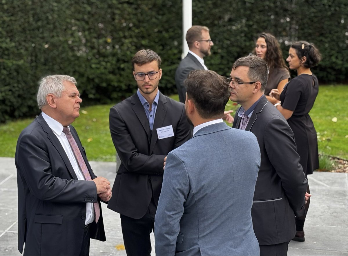 SlovakiainNL's tweet photo. On the eve of #ISD2026ESA , we welcomed 🇸🇰 space companies 2 our Embassy for a meeting with 🇳🇱 & international partners.
Great opportunity 2 showcase 🇸🇰 #spaceecosystem, exchange #ideas & explore new avenues 4 #cooperation. @SARIO @SlovakSpaceOffice
#ESA #ESTEC #SpaceIndustry https://t.co/SwOzCLoog0