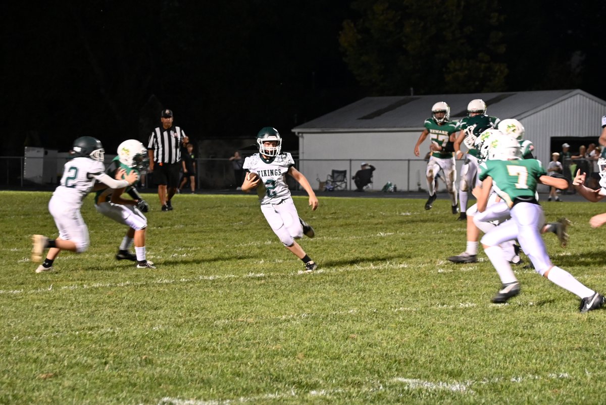 GmHartman13's tweet photo. Another football game in the books, with the opportunity to capture my first reception and a few yards. 

Team came up short in the end against a good Newark Catholic group. 

#Football #Quarterback #Linebacker #Classof2031 https://t.co/rY2a0WGhtM