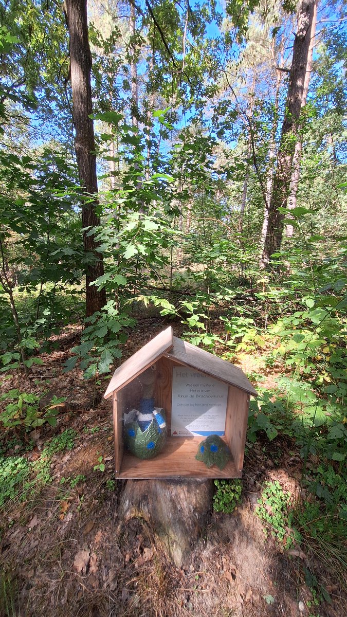 Aesthetic1333's tweet photo. .
Just found this while hiking.
Pretty sure I accidentally stumbled into Jurassic Park:
Crafting Edition.
Should I wait around to see if a Brachiosaurus mom comes back, or just run? ๐ฅ๐ฒ
#JurassicForest #DinoEgg #CrochetCreatures
. https://t.co/xLSp6V0hKG