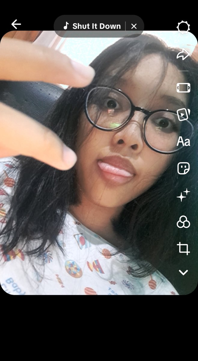 ndakvantast's tweet photo. [QUEER FRIENDSHIP APPLICATION]
Name: apyah. ad tuh di atas
Age: adlh pokokny
Occupation: student 
Mbti: ISTJ
Height: 160cm
Hobby: drawing, belajar new languages
Fun Fact: i love cuking, martabak, jerman, and i suka bgt bljr nulis hanzi, demi pcrn dgn my love lu guang😜🤭 https://t.co/ZrNgUMyqnR