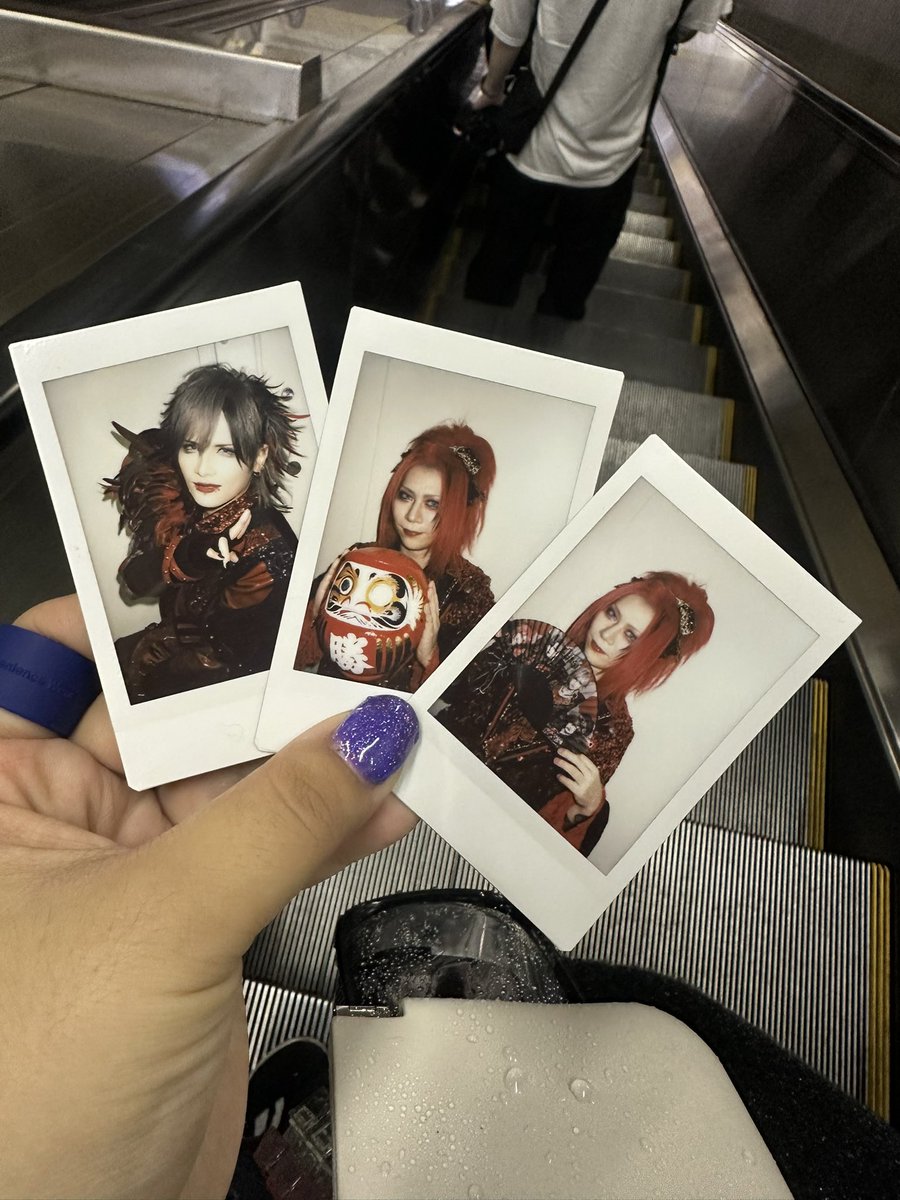 numaco24's tweet photo. 交��希望

譲:昴さん、公大さん
求:杙那さん

郵送もしくは、Yahoo!フリマ経由希望
#royz
#当日チェキ
#交換 https://t.co/oOl1LzmdPi
