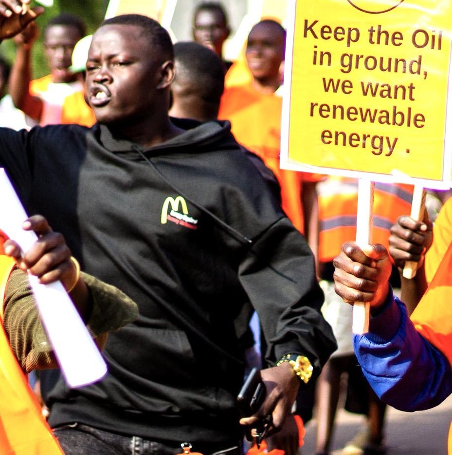 keishaali15's tweet photo. We don't have a "climate problem". We have a greed problem. The planet isn't dying, it's being killed. And those killing it have names and boardrooms. #ClimateJustice #StopEcocide
#StopEACOP #NoToOIL #Righstonature
@CADuganda256
@TotalEnergies @Totalrecoverys1 @EssexPR https://t.co/GYsV55yPp5