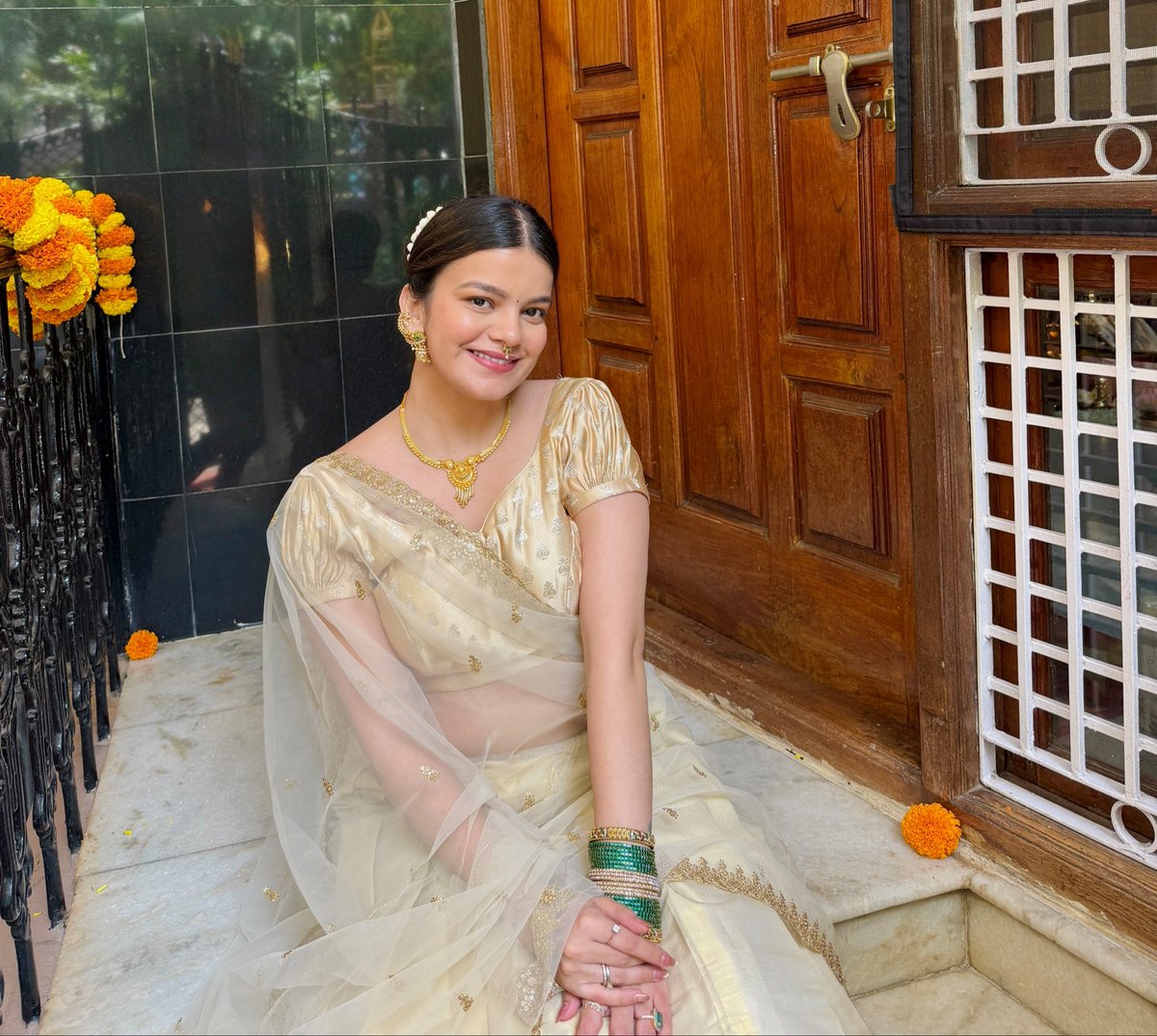 simii624's tweet photo. On another note… are we accepting invites to go visit Gannu Ji? 🥹🪷✨ Asking for a friend 👀 https://t.co/WBhLTwrsbU