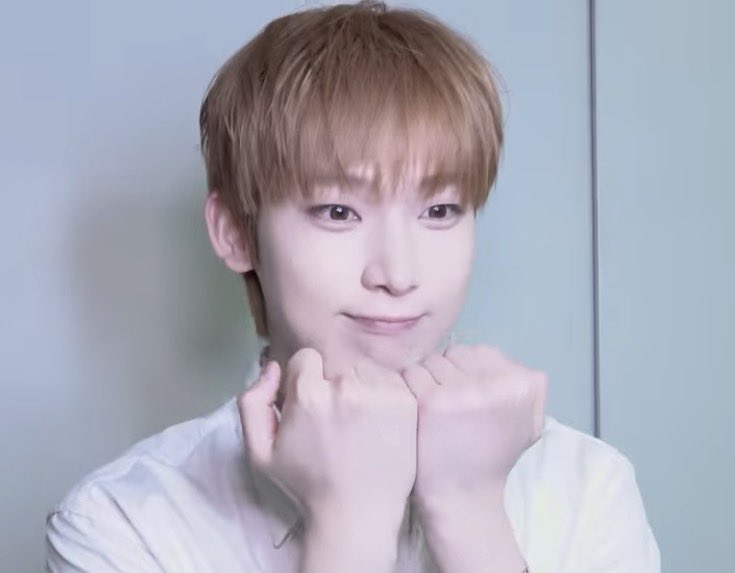 toribbobbo's tweet photo. 어야라고 https://t.co/830zW85feY