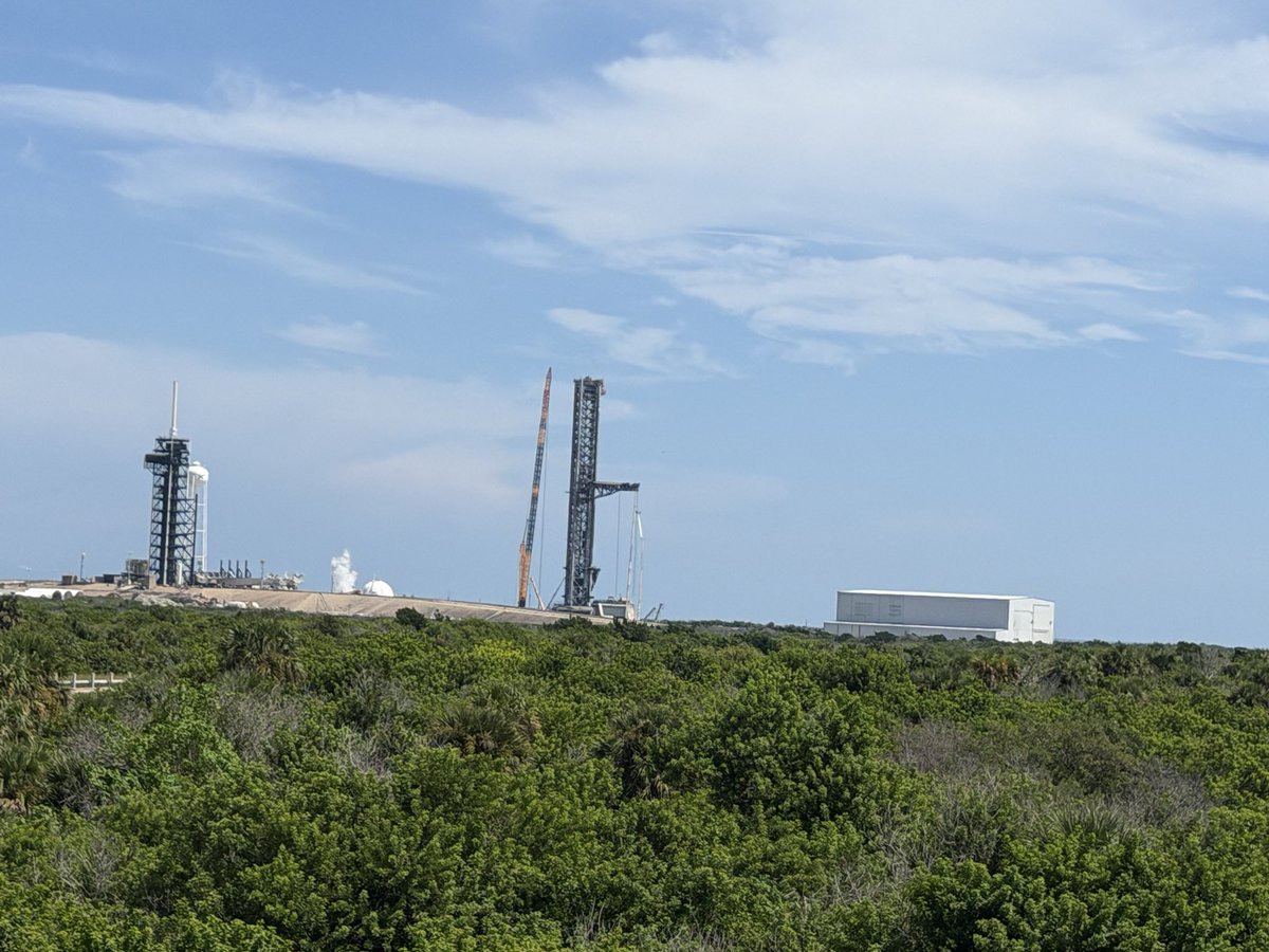 novintm's tweet photo. Sunday, September 13,this was my first time watching a live rocket launch. SpaceX launched three O3b mPOWER satellites for SES from SLC-40 — SpaceX’s 700th Falcon launch. I waited more than two hours at LC-39. The weather cooperated, and Falcon lifted off at 2:49 p.m. I’d watched a few launch broadcasts before, but seeing one live with my own eyes is a completely different experience. From there I could also see SpaceX’s Starship facilities at LC-39A still under construction, with a possible first launch by the end of this year.Go Spacex!