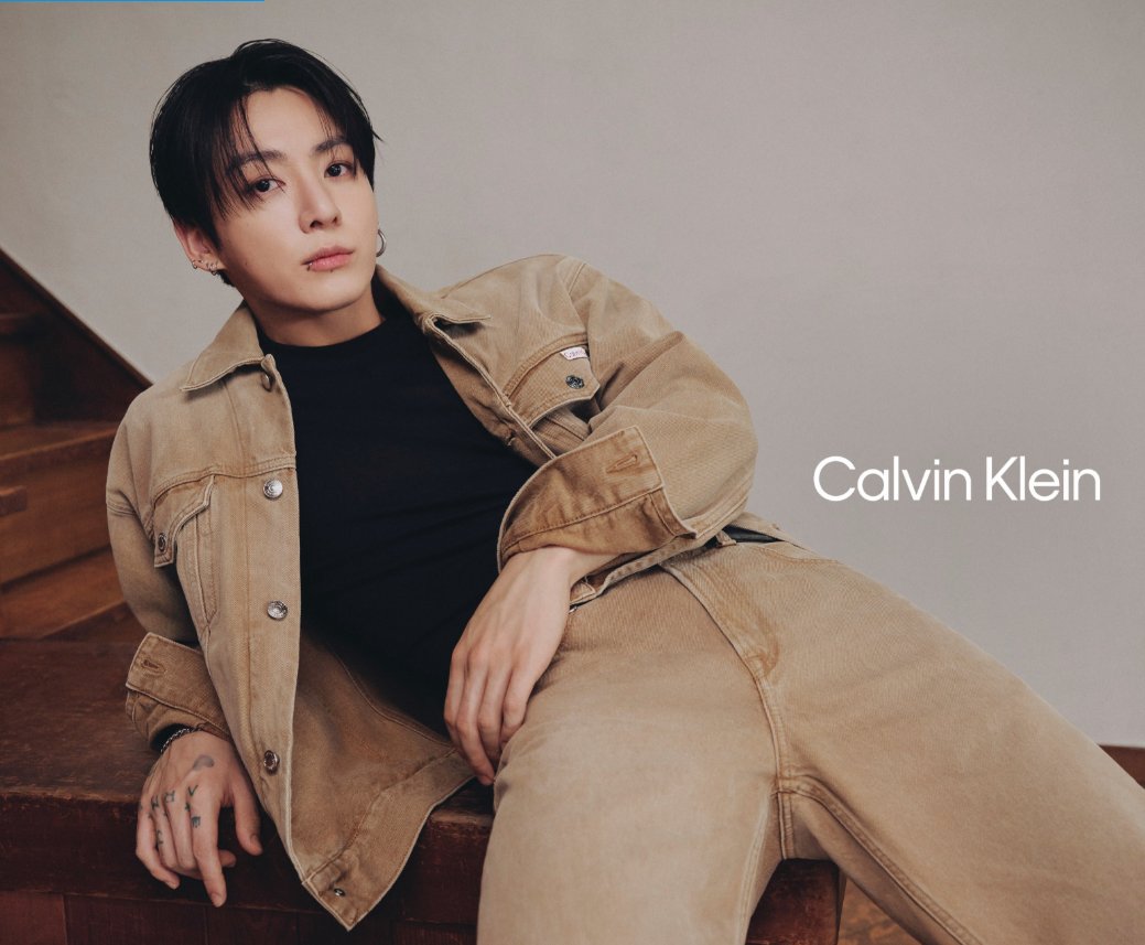 AboutMusicYT's tweet photo. Jungkook is handsome in new photos for Calvin Klein. https://t.co/mKhwpWZutf