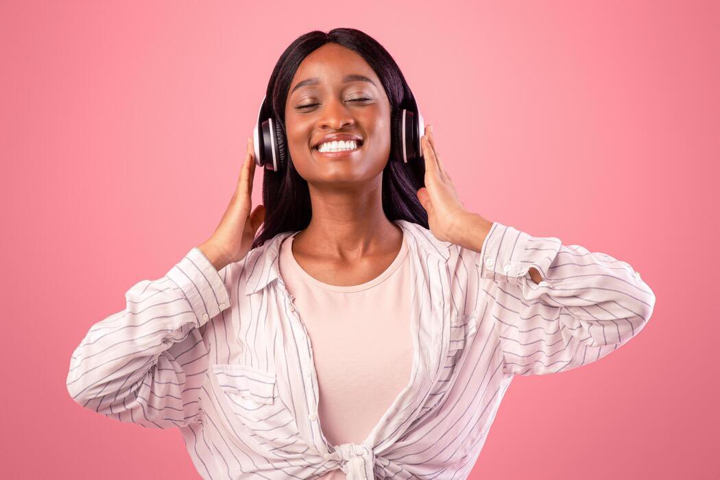 y1025fm's tweet photo. #ShoutsOnY w/@KayOfficialGH 

Tell us a song you will forever be addicted to ___

Reply Using #ShoutsOnY https://t.co/v31t1jf9IQ