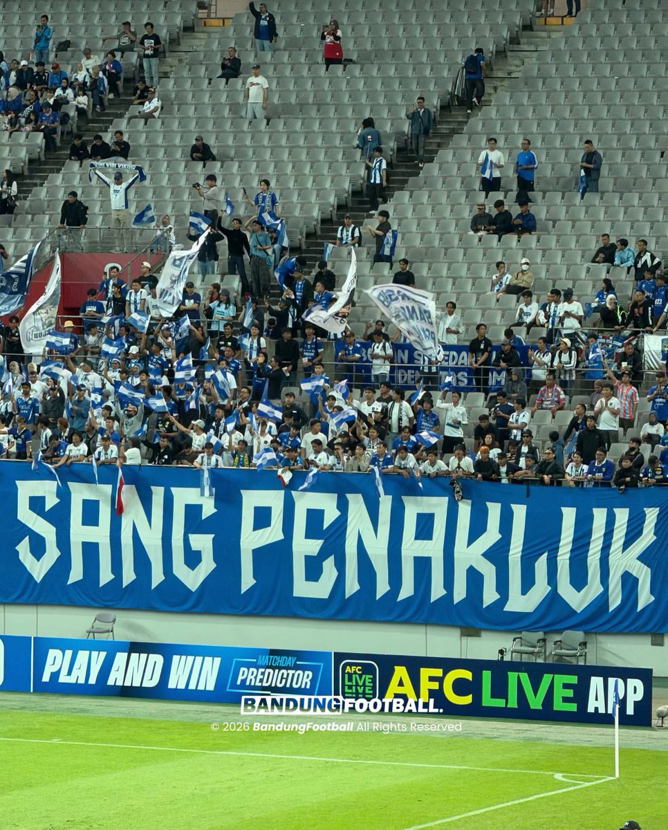 bandungfootball's tweet photo. A dream for others, achievement for us.
Dream it, believe it ๐๐ฌ๐ฆ๐
#BandungFootball #BFCOM #Persib #Bobotoh #ASIACALLING #SEOSIB https://t.co/xUaM40YIYw