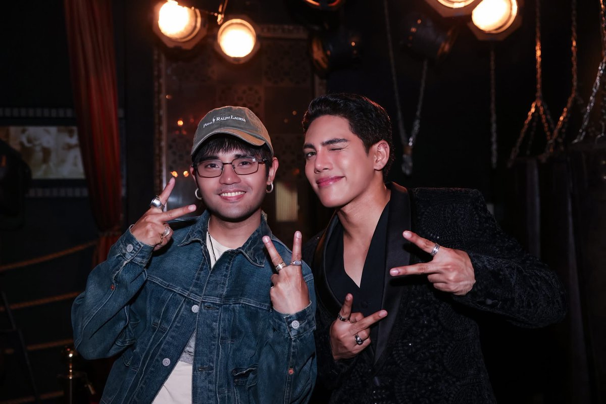 StellJunPH's tweet photo. Ang cute cute nyo naman mga sir. Thankyou for being so supportive of each other. 🥹🫶🏻

@stellajero_ #Stell #StellCrazy
#StellCrazySideQuest
#stelljun #pabstell https://t.co/WQJUFr7B4x