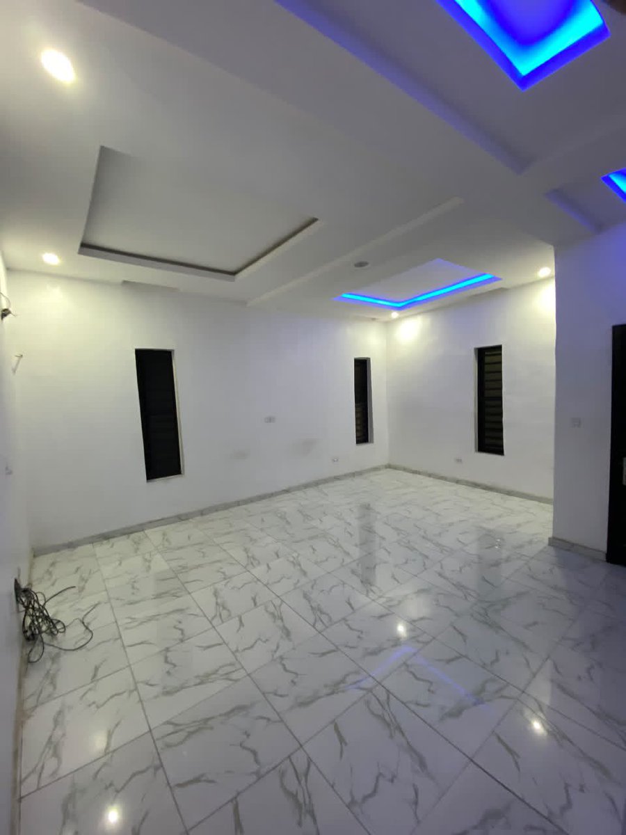 SeguOluseun's tweet photo. TO LET

Luxuriously Fully Furnished 2 bedroom apartment for rent in a serene estate off Nike Art gallery, Cyberville Estate.
Ikate-Lekki 

Rent 8m
Service charge 1m
Agency 10%
Legal 10%
Caution 10%

We not renting unfinished 

Monthly Option:- 1.5m per month Asking 

Contact Olueze Properties 
Whatsapp 0916 124 8659 
Call +2348032803321
#richb