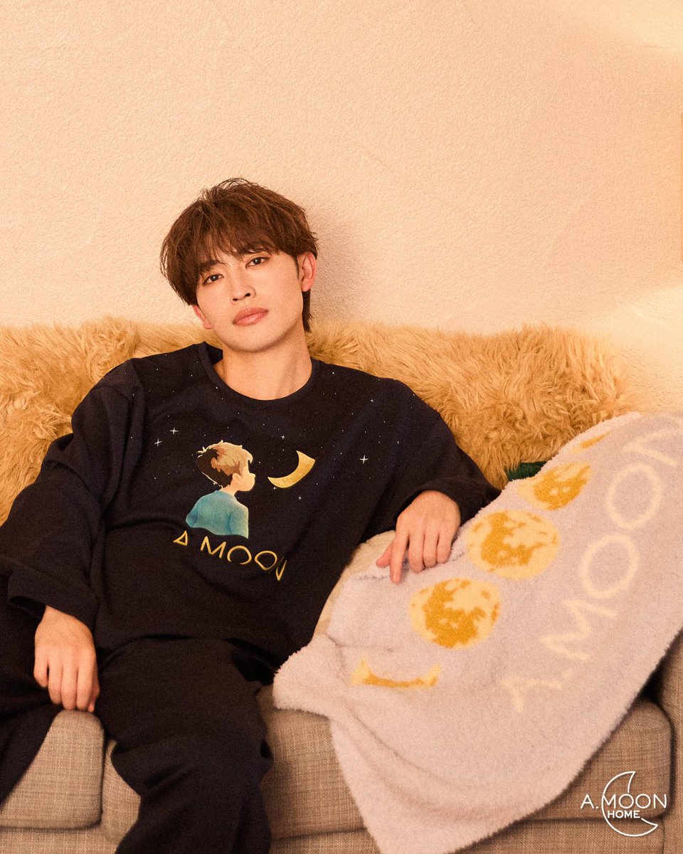 a_moon_official's tweet photo. /／
GENIC・増子敦貴プロデュースブランド「A.MOON」から
“HOME COLLECTION”第2弾が新登場🌙🕯️
ホリデーシーズンにぴったりな“もこもこ”アイテムがラインナップ🫧
\＼

A.MOON 1ST COLLECTIONでは、おうちで心地よく過ごすためのウェアを中心に展開🛌✨

2ND COLLECTIONではその世界観をさらに広げ、リラックスタイムに寄り添うアイテムに加え、ちょっとした外出やデイリーウェアとしても楽しめるスウェットアイテムが新たに登場します🧺

さらに、A.MOON HOME 2ND COLLECTIONの発売を記念し、
2026年12月20日（日）、都内某所にてスペシャルイベントの開催が決定！
昨年大好評をいただいた、A.MOONプロデューサー・増子敦貴に会えるスペシャルイベントを今年も開催いたします！
※イベント詳細は公式サイトをご覧ください。

さらに、本日より東京・CHOOSEBASE SHIBUYAにて展示会を開催！
2ND COLLECTIONの一部アイテムをご購入前に実際にご覧いただくことができます。

ぜひ、チェックしてください⭐️

🌙販売スケジュール
先行販売期間：2026年9月17日（木）12:00～9月25日（金）23:59

🌙先行販売期間限定の特典
多数ご用意🎁

🌙詳細はこちら🛌
🔗 https://t.co/42O7Y1wVpF

#AMOON #増子敦貴
@atsuki_mashiko