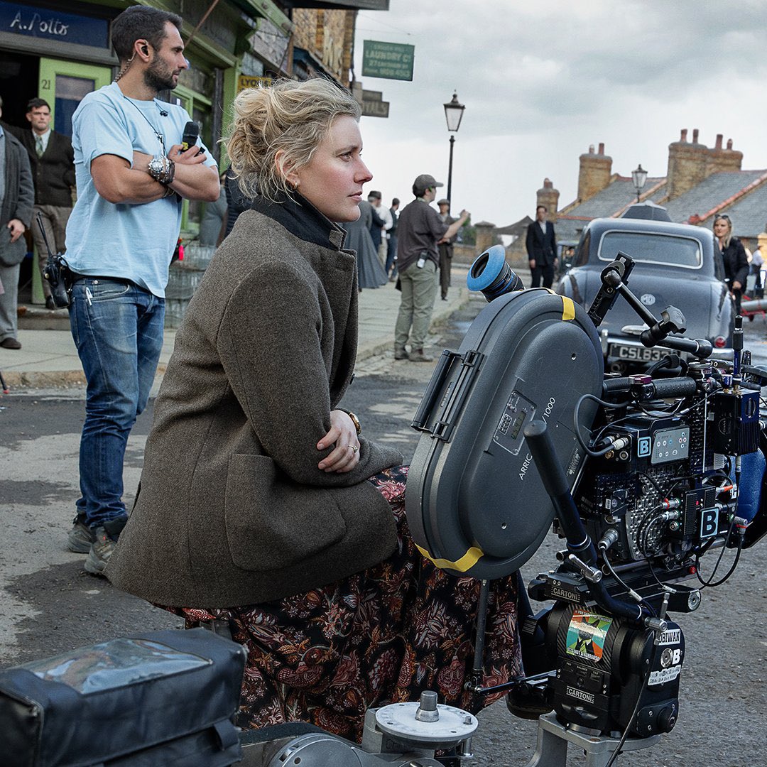 RBcasting's tweet photo. La prima immagine di Greta Gerwig sul set di “Narnia: The Magician’s Nephew”. Nei cinema di tutto il mondo dal 12 febbraio 2027. https://t.co/iikp0VRzfH