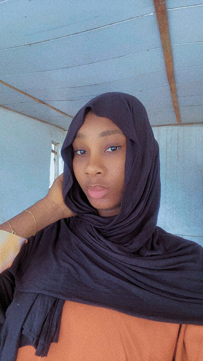 slimisha22's tweet photo. I once told my mum not to expect Yoruba son in law from me🤧 bcus I hardly meet Yoruba guys🥹 https://t.co/VyMtdSqyYy