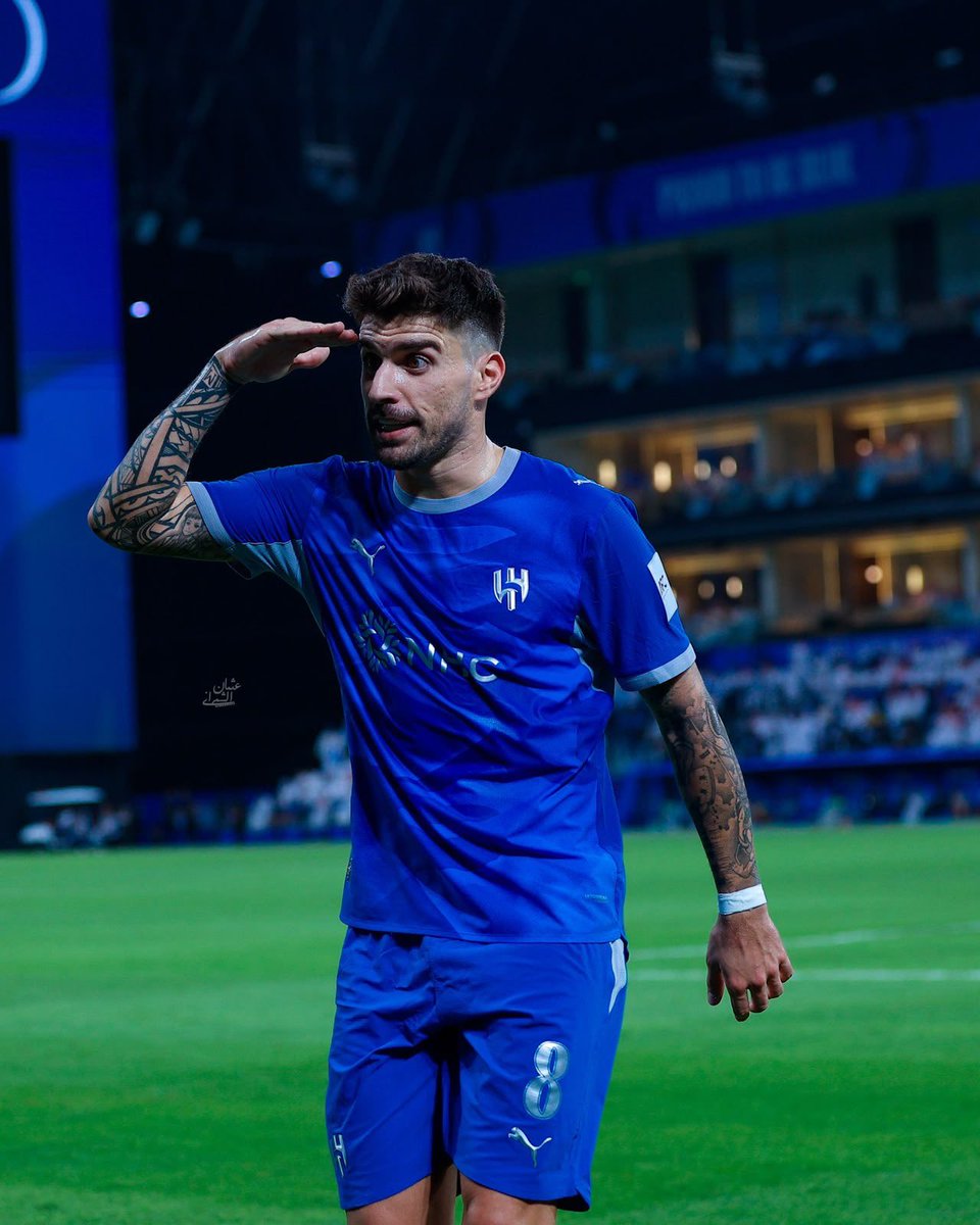1SMi_'s tweet photo. معلومة قويـة!!!!!!!! 🇵🇹🤯

لاعبي الهلال مجتمعين باستثناء روبن نيفيز أكملوا 19 كرة طولية ناجحة ضد الغرافة.. 🔝

روبن نيفيز أكمل لوحده 15 كرة طويلة ناجحة! 😨💙

@Tm_st1 https://t.co/6pc9rRZMEF