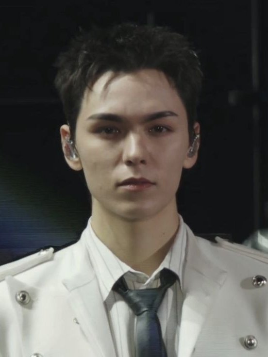 chweyish's tweet photo. oh ini Pierre Tendean dan Rukmini Chamim?? #csd #vernon #버논 https://t.co/HQY0vj5Cxh