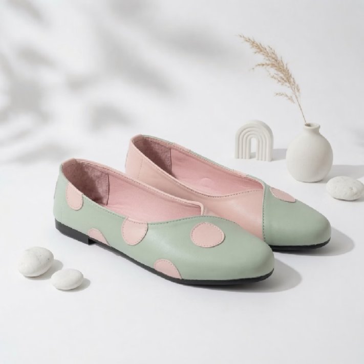 lelebusuk08's tweet photo. Ini flatshoes unik dan gemes banget dah, siapa mw coba juga

https://t.co/zxdcmDaFM5  

#zonauangㅤ #shopee #fashion https://t.co/lvwsXLEj3I