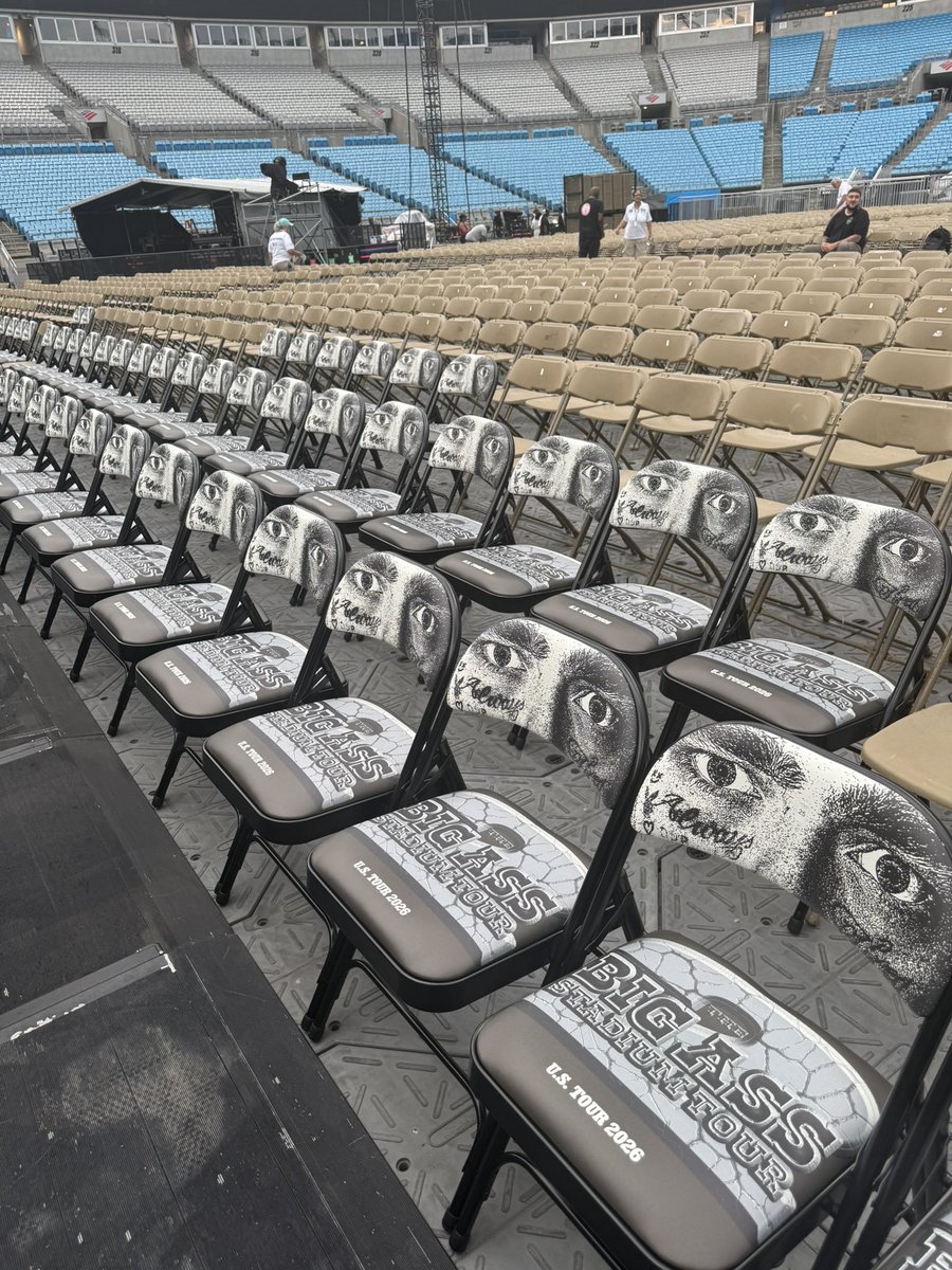 weakglabra's tweet photo. If your chair is staring at you, this message is for you! Your WWE-inspired souvenir BAST2 chair is yours to take home and keep as a reminder of this kick-ass night.

A few rules: please do not stand on the chairs, and remember—only the chairs with eyes can be taken home. 👀 https://t.co/vm2y7us8s9