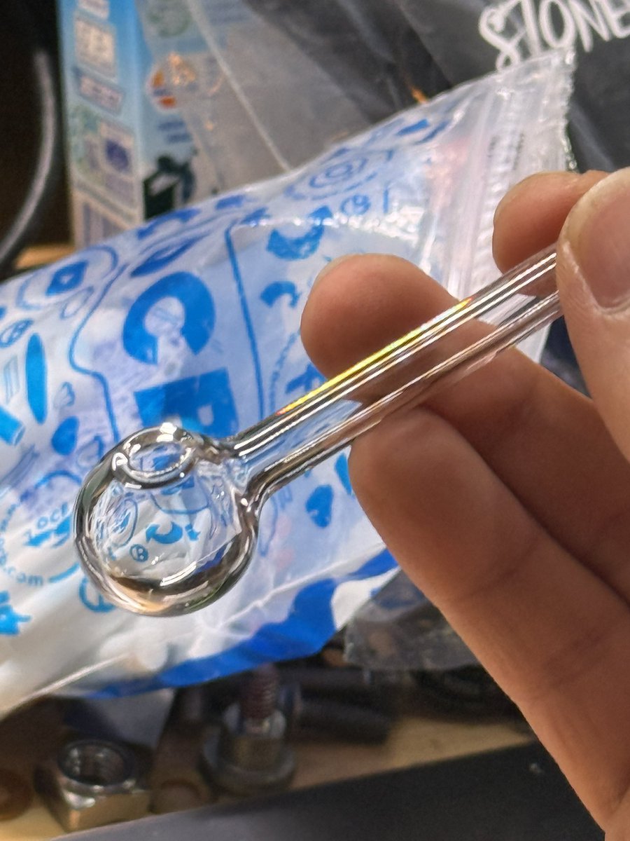 hungbln1's tweet photo. #สายไฮ #hicool #glass Top-Quality Custom Glass pipe. Any shape https://t.co/1bt6cKEtC2