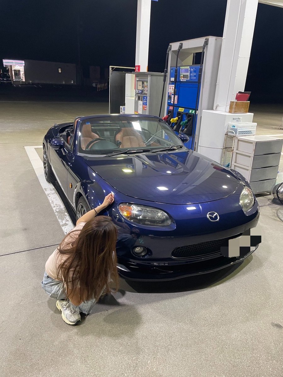 zuw_m9's tweet photo. ncロードスター納車しました💛
楽しいカーライフになるといいなあ！！
エアコン壊れてて今は夜しか乗れない😇
早く治そ？？

 #ncロードスター 
 #ncロードスター女子 
 #MAZDA
 #納車 https://t.co/hR3azD8Ubz