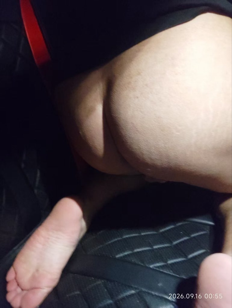 Kennly404's tweet photo. 试试车震？ https://t.co/1kgoB2CGPq