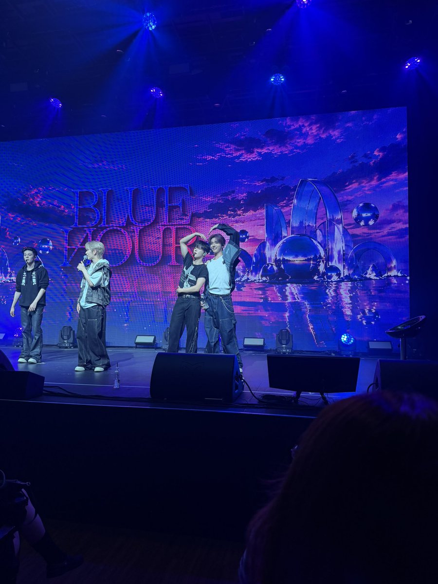 __eeyu's tweet photo. 귀여우어어엉ㅇ!!! https://t.co/9F1Wk6lJiY