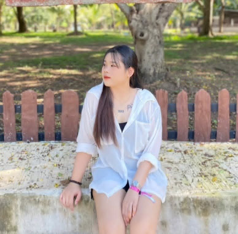 Nithi355805's tweet photo. น้อง แยม อวบ แต่น่าเย็ดเอาเรื่อง💦 https://t.co/4kTs7mNglt