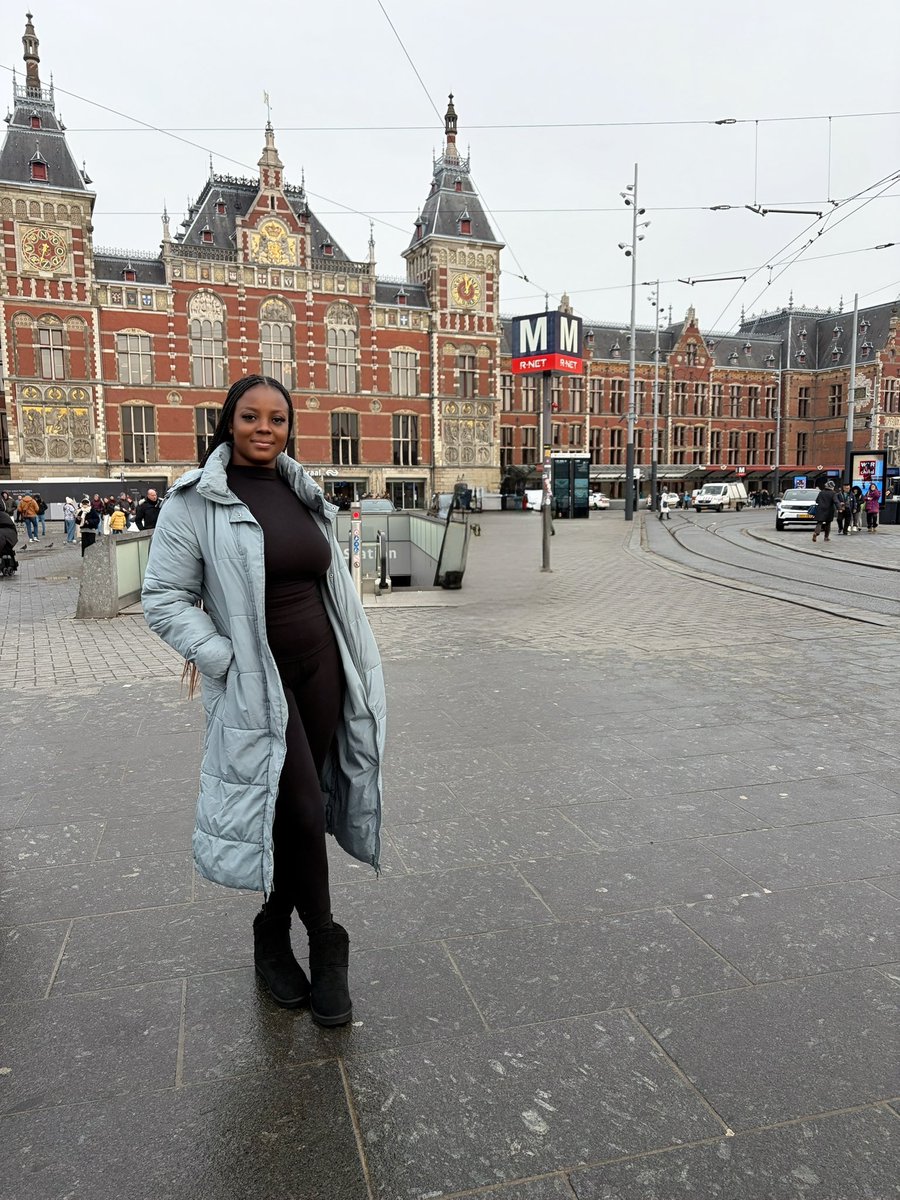 PrincessRama__'s tweet photo. 🇦🇪 🇳🇱 🇺🇸 🇰🇷 https://t.co/3qA9CjtvIL
