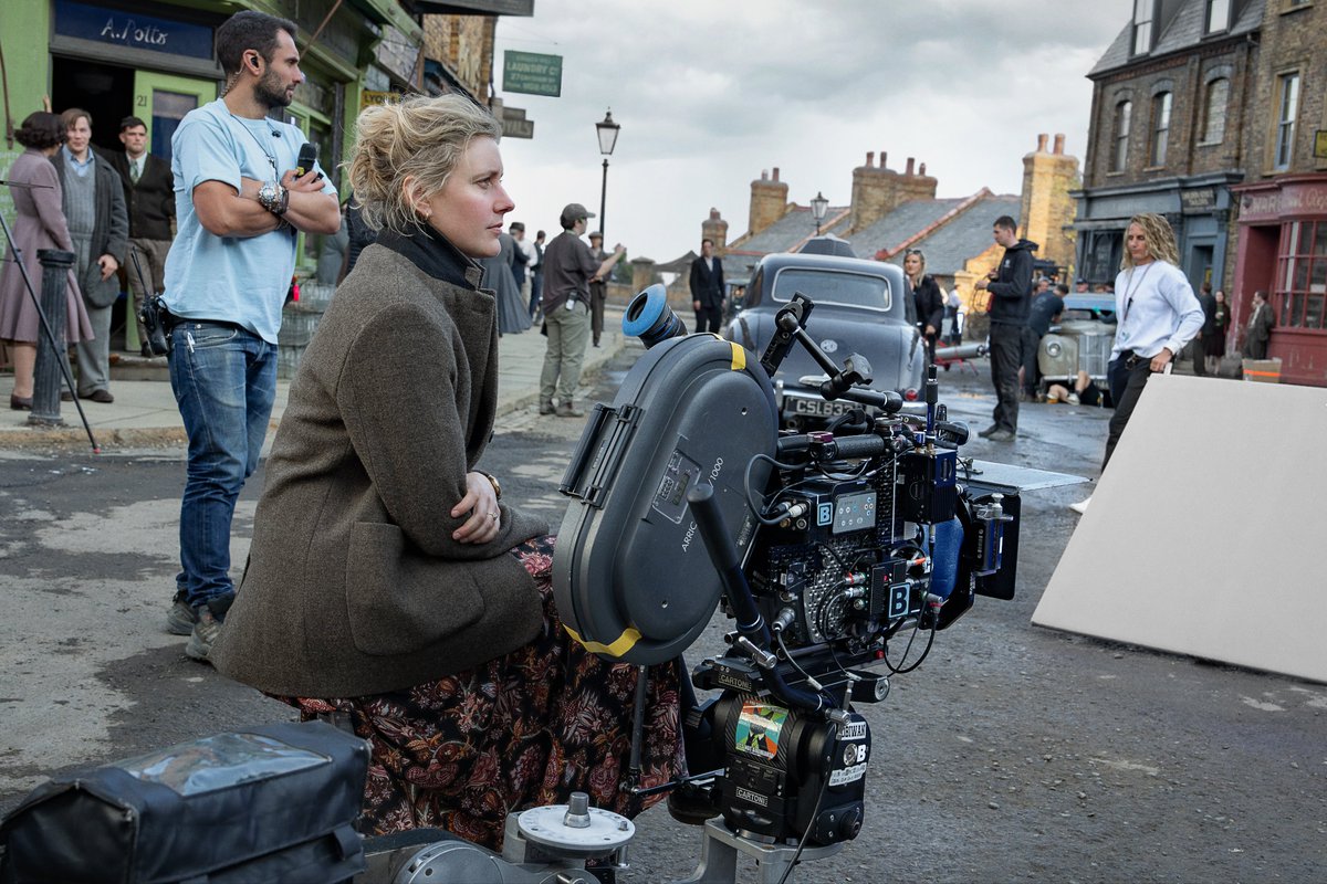 NetflixES's tweet photo. Vive la creación de Narnia con la directora Greta Gerwig, que da vida por primera vez a la aclamada historia de C. S. Lewis, ‘El sobrino del mago’. En cines de todo el mundo el 12 de febrero de 2027. https://t.co/RZR7e0zTh4