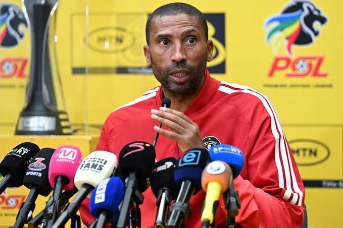 Blocka_Monny's tweet photo. When he speaks football u must listen, he holds:

-Master’s Degree in Professional Club Management
-Master’s Degree in Sports Management

⚽ UEFA Pro Licence
⚽ UEFA A Licence
⚽ UEFA B Licence
68 Caps for Morocco

Career: English Premier League, French Ligue 1, and Greek https://t.co/f5Ggo6fUjR
