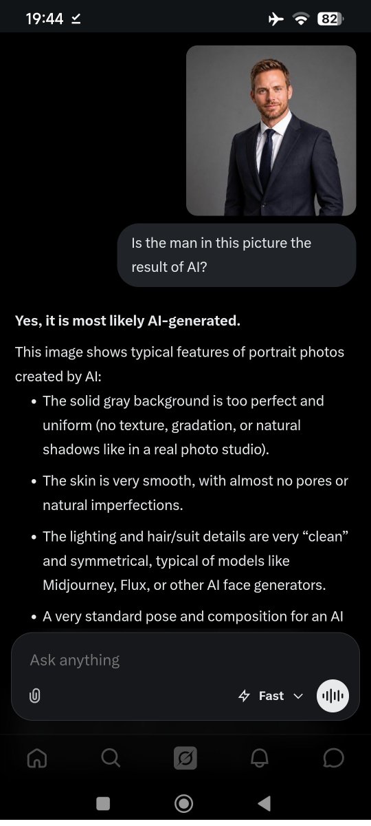 ArbellaJessica's tweet photo. @chrisP_scale This person is fake not real, but ai result https://t.co/kZw53rWFbH
