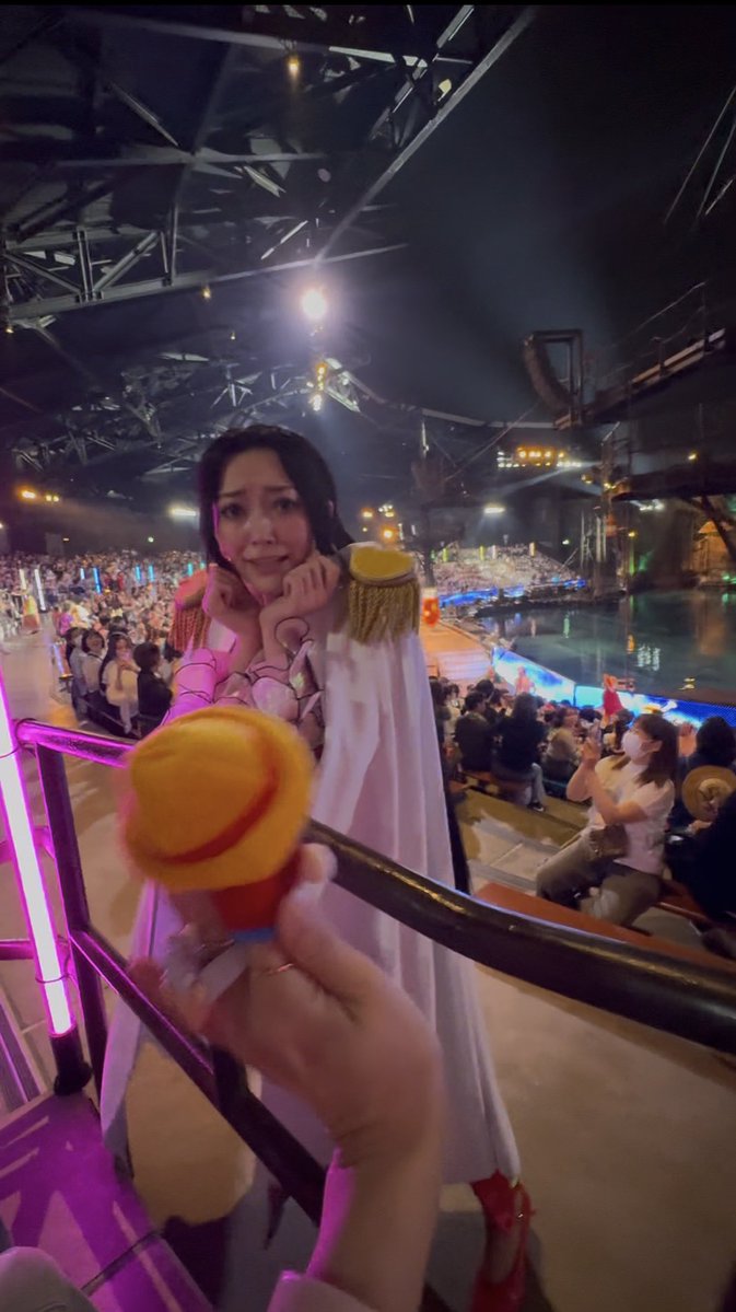 suzukikoharou's tweet photo. 「👒⁉️ｷｬｰｯ💕」
（戻って👒ぬいの頭撫でる）
「ｷｬｰｯ‼️‼️💕💕」

ってしてた蛇姫様　世界一可愛いよ‼️‼️‼️‼️だいすき‼️‼️‼️

#USJファン #プレショ https://t.co/wGMAiIE725