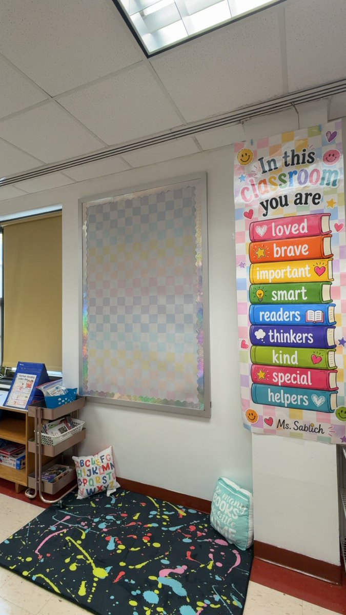 ms_sablich's tweet photo. My new favorite corner of the #classroom ! #teachers #backtoschool #firstgrade #TeachersofX https://t.co/SBzEiutrBz