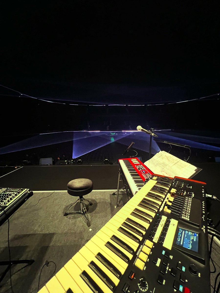 8ch_piano's tweet photo. ヨルシカ LIVE TOUR 2026「一人称」12公演目ファイナル @ 千葉・船橋 LaLa arena TOKYO-BAY 2日目、大団円。

いろんな想いを胸に全力で演奏しました。
ありがとうございました。 https://t.co/S1DRZI2H8g
