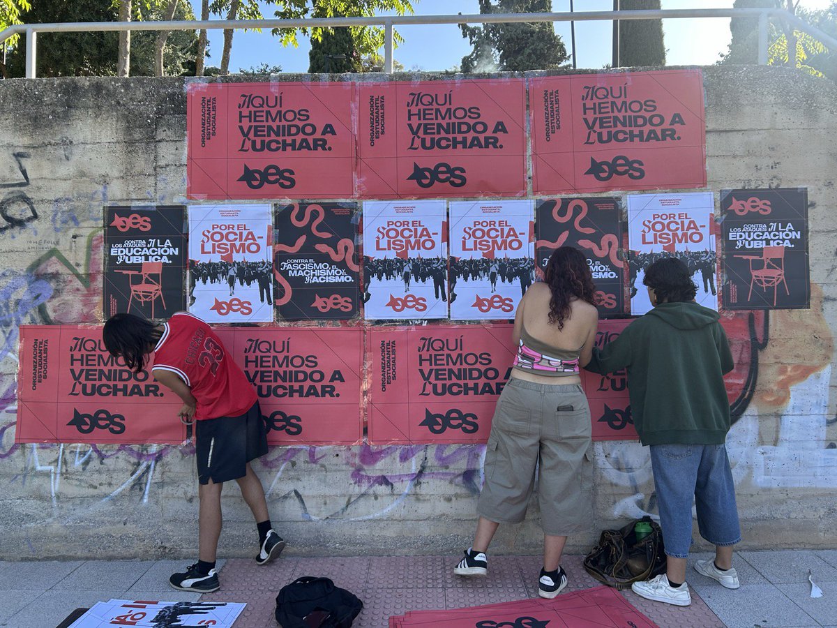 OES_Granada's tweet photo. ¡Nos vemos mañana en la primera presentación de la Organización de Estudiantes Socialistas en Granada!

Aquí hemos venido a luchar 🚩

📍 Paseíllos Universitarios
🕔 17:30h https://t.co/NiHb7hFkQH