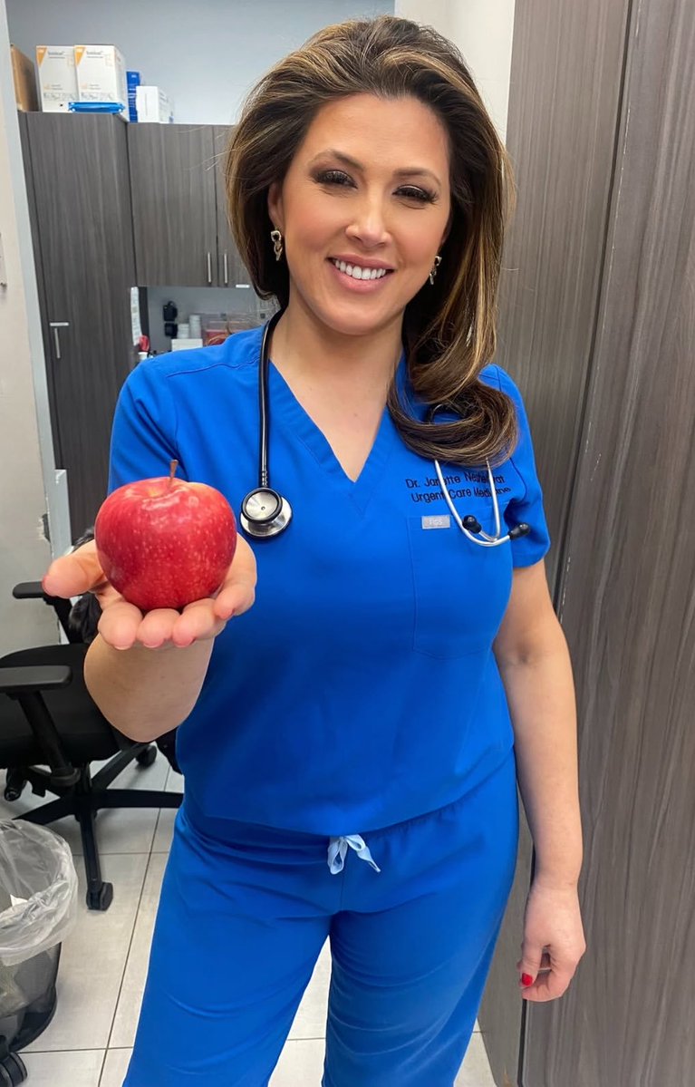 DrJanetMD's tweet photo. A healthy week starts with one healthy choice.🍎
Nourish your body, move with purpose, stay hydrated, and make time for rest. Small steps add up. Here's to a healthier, happier week. https://t.co/XvlSgyqB42