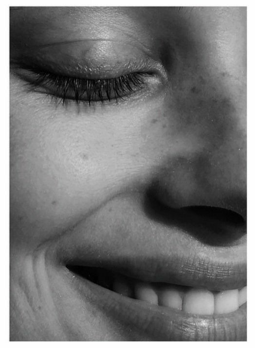 thinharlo436365's tweet photo. The last time my jaw was this messed up I watched Cable Girls...Don't think spoilers but in case, thoughts on call my agent movie and summer 36 on netflix behind cut https://t.co/TPnBZGI9RF