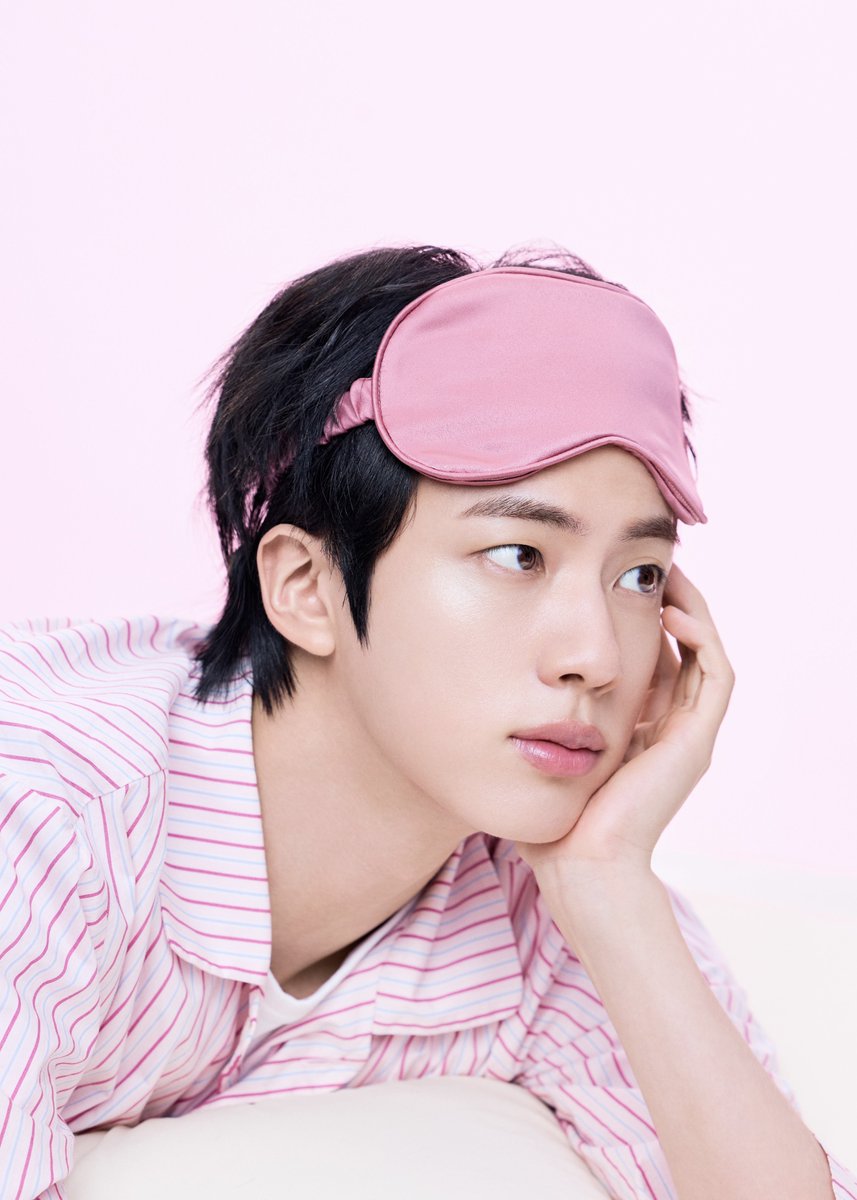 jinnieslamp's tweet photo. Jin for LANEIGE Sleeping Mask campaign photos from YouTube (HD)

JIN LANEIGE WORLD SLEEP TOUR
#JinxLaneige #Laneige #Jin @Laneige_kr https://t.co/sXQhz1Zcbv