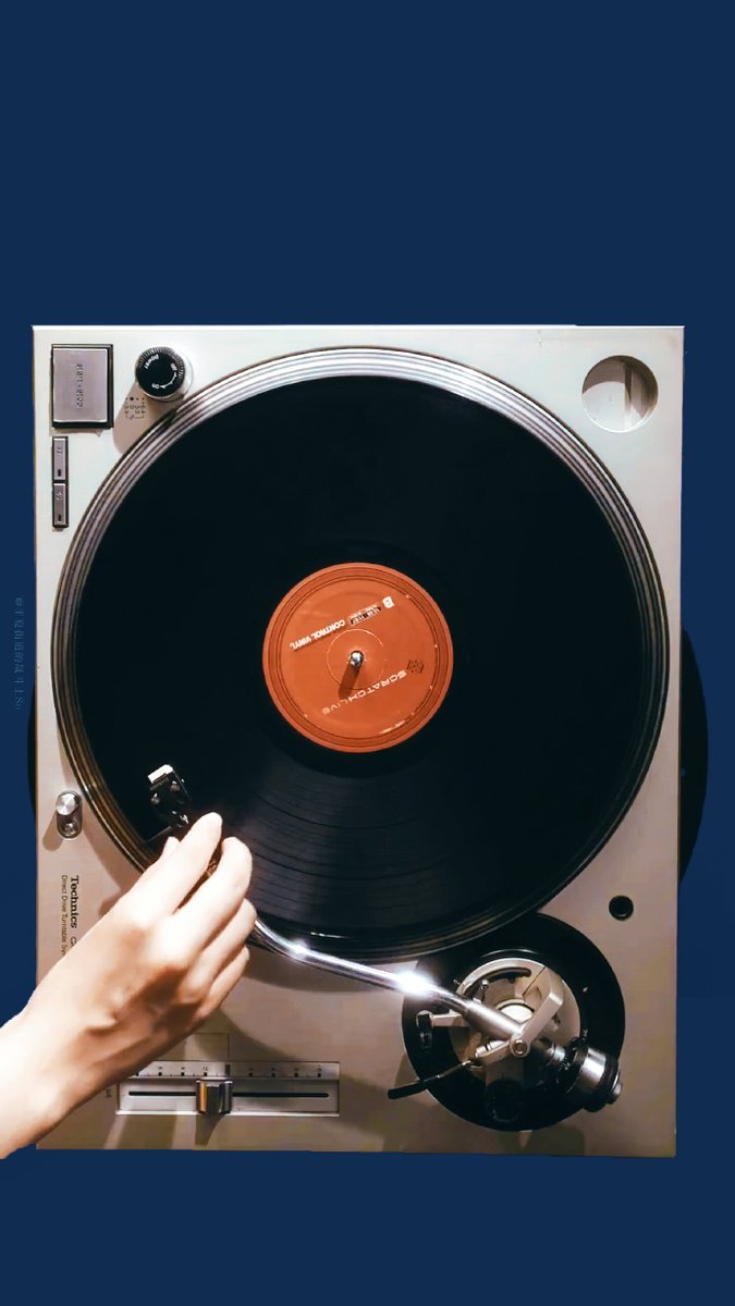 rachel6markjenk's tweet photo. Lost in the warm fuzzy vibes of today’s vinyl spin—every scratch feels like a little secret from the past. https://t.co/eDF69TTdVd