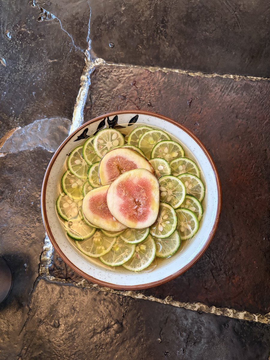 __ka12977_'s tweet photo. 京都にある立食い蕎麦屋
『suba』 https://t.co/Ed0yn9EbmM