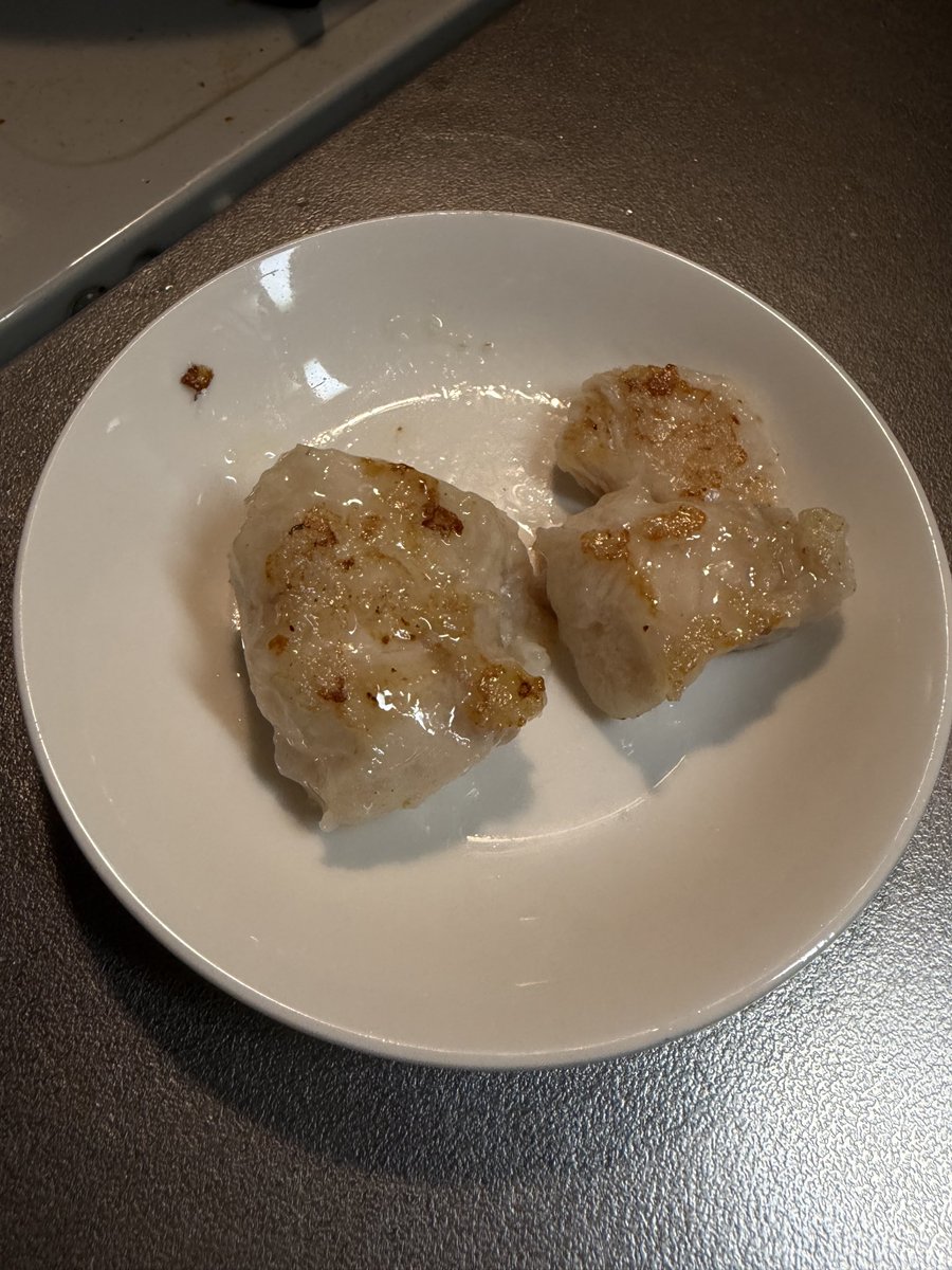 eijicook's tweet photo. 高タンパク料理を求めて
鳥水晶よく作るんだけど。
茹でたのをまた焼くとい発想は一切なかった…。
ささみで試しに作ってみたけど
これ美味しい！
本当こういう草分けができる人すごい https://t.co/BhBCE2rMwj