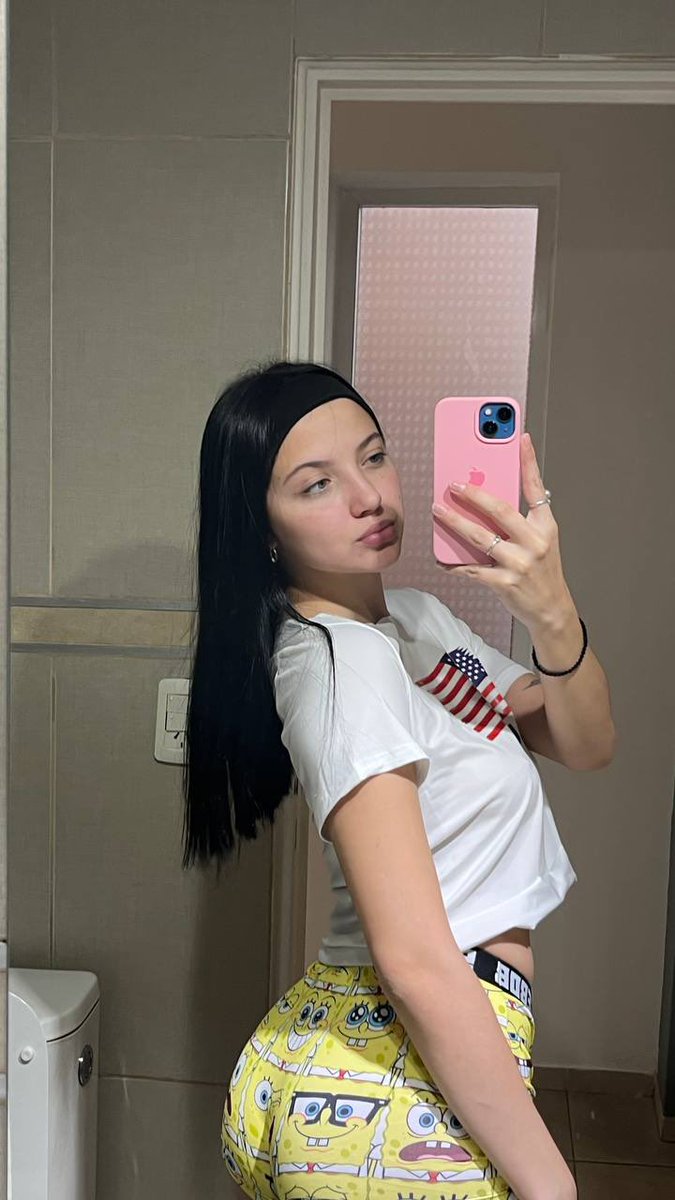 milliessmyth's tweet photo. Leaving u with a little something to remember🤭 https://t.co/cH6OsmhFNz