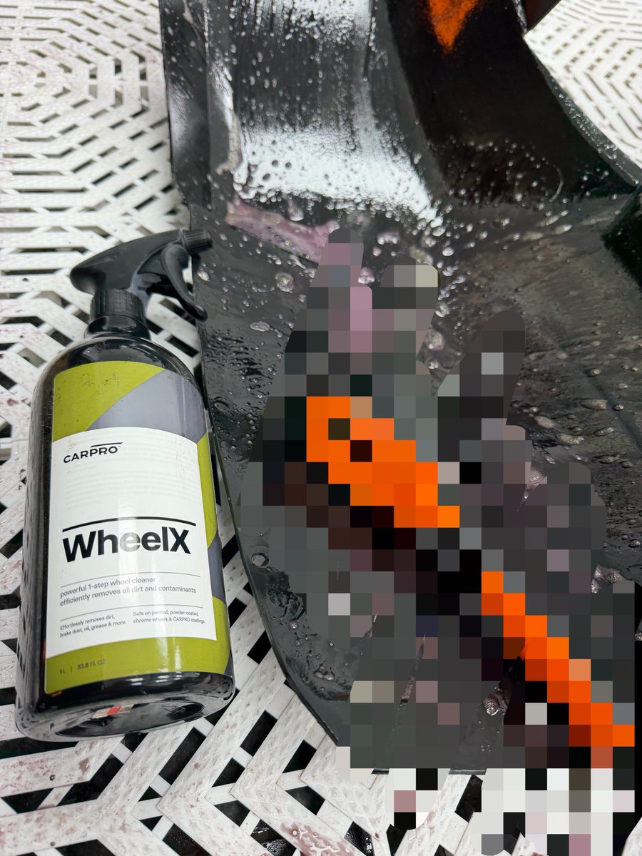 ColtonCarCare's tweet photo. 既存製品のさらなる改良に向けて限界に挑み続けるとともに、現在提供していない製品のラインナップを拡充していく努力を止めることはありません。時間と手間のかかるプロセスではありますが、非常にやりがいのある仕事です。 https://t.co/cwnqw2DRdy