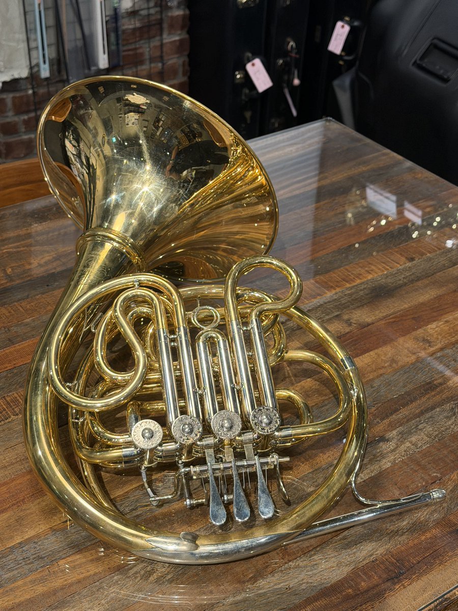 WINDSLABO's tweet photo. 💚中古楽器入荷速報
これからの修理調整になるけど、中古のお知らせ。販売価格はまだ決まってないものばかり。前から在庫のものも少しあげておきます。

・Tenor Bass Tb (Schagerl)🆕
・Tenor Bass Tb (B&S/MS 14KN)🆕
・Tenor Bass Tb (Greenhoe/GC4-1R)
・A.Sax (Yamaha/YAS-82Z)🆕
・A.Sax (Yamaha/YAS-62)
・T.Sax (H.Selmer/SA80ⅡW/E)🆕
・B.Sax  (Yamaha/YBS-61)
・B.Sax  (Yamaha/YBS-41)
・B.Sax  (Keilwerth/Special)
・C Tuba (Eastman/EBC-836S)🆕
・C Tuba (Willson/3050SFA5S)
・B♭ Clar (Crampon/RC)🆕
・B♭ Clar (Crampon/R13S)🆕
・B♭ Clar (Crampon/Festival)
・B♭ Clar (Crampon/Tosca GL)
・Picc (Burkart/Elite)
・Horn (Alexander/103M)
・Horn (Hans Hoyer/801M)
・Horn (Ricco Kühn/W233G)
・Horn (Yamaha/YHR-869D)
他にもあったと思いますが思い出せず、、、m(_ _)m