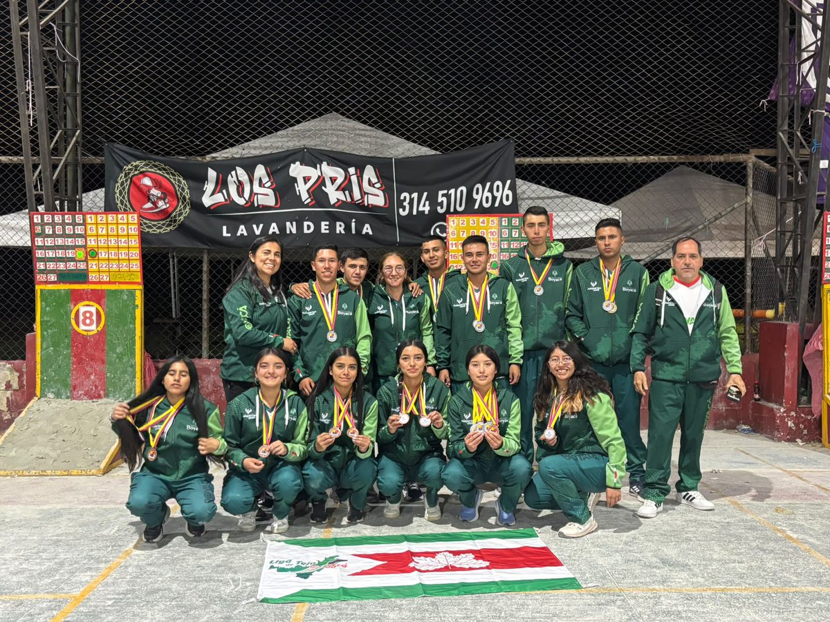 IndeportesBoy's tweet photo. Boyacá sobresale con resultados de importancia en el Campeonato Nacional Sub-25 de Tejo 🏆

El conjunto masculino boyacense alcanzó el subcampeonato en la modalidad de equipos masculino, mientras que en la rama femenina se quedó con la presea de bronce🥉. https://t.co/3mWWqc99Y6