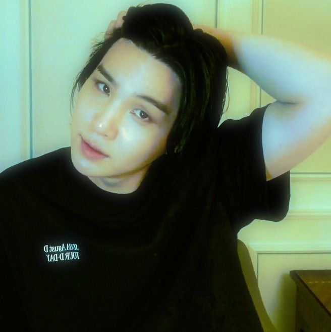 minglossyc tweet picture