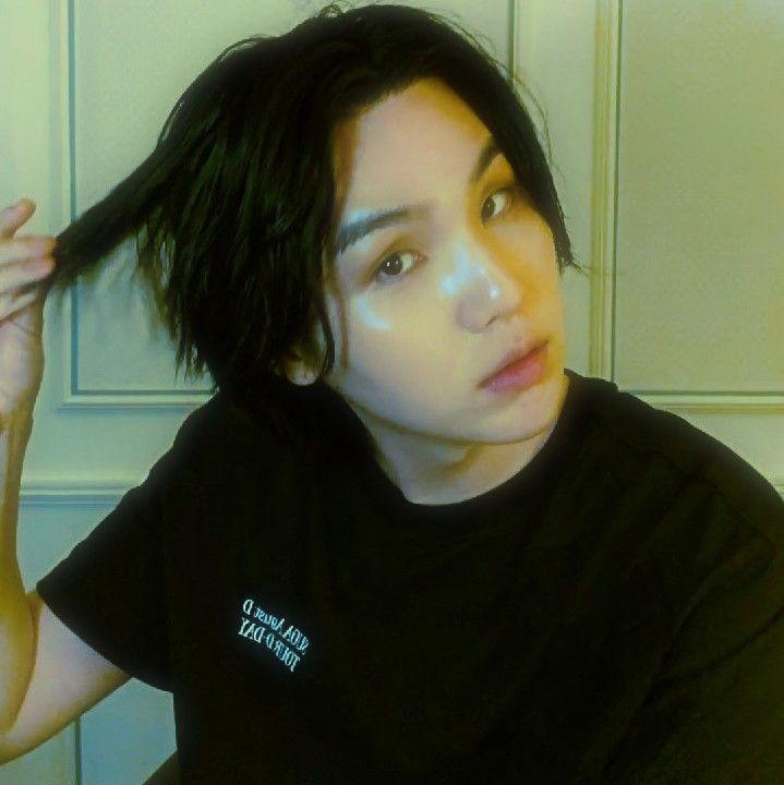 minglossyc tweet picture