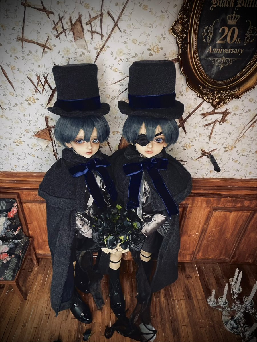 OrexNoxChi's tweet photo. 🕯️ 🖤 Black Butler 🖤 🕯️ 
🕯️ 20th Anniversary🎉 🕯️
Celebrating 20 years of Black Butler 🖤 credits to @taisetsu_no_kizuato  in instagram 🕯️ Thank you, Yana Toboso, for creating this beautiful world🕯️🖤 #kuroshitsuji #bjdtwins #黑執事 #blackbutler https://t.co/BjFJLSbBZN