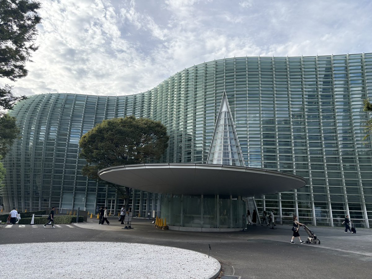 looseraser's tweet photo. 明日から出勤できない https://t.co/SauzQHDPSh