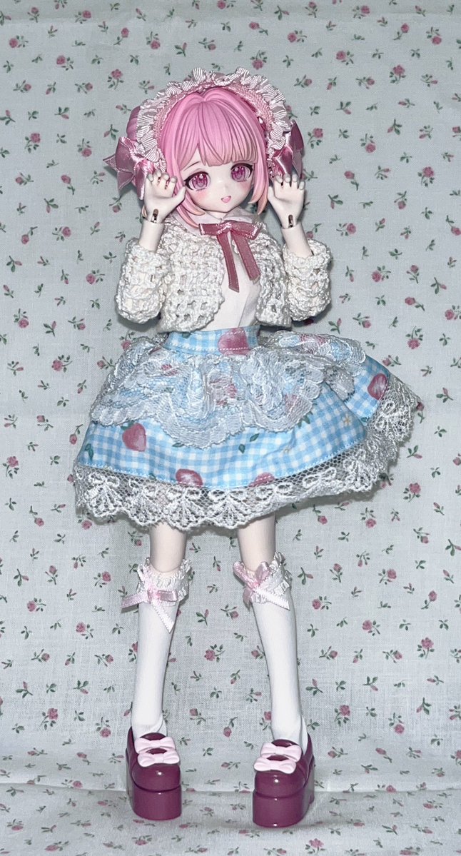 PurplePinkYarn's tweet photo. 由衣ちゃんもカスタムした😊(1⇨2,3,4)
デカールの方が血色感あって良い〜〜非常に好みだ！
.
#ブラインドドール
#EAlike https://t.co/eIOpGhdgz2
